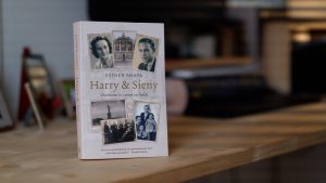 Lees meer over het artikel Boekbespreking: Harry & Sieny